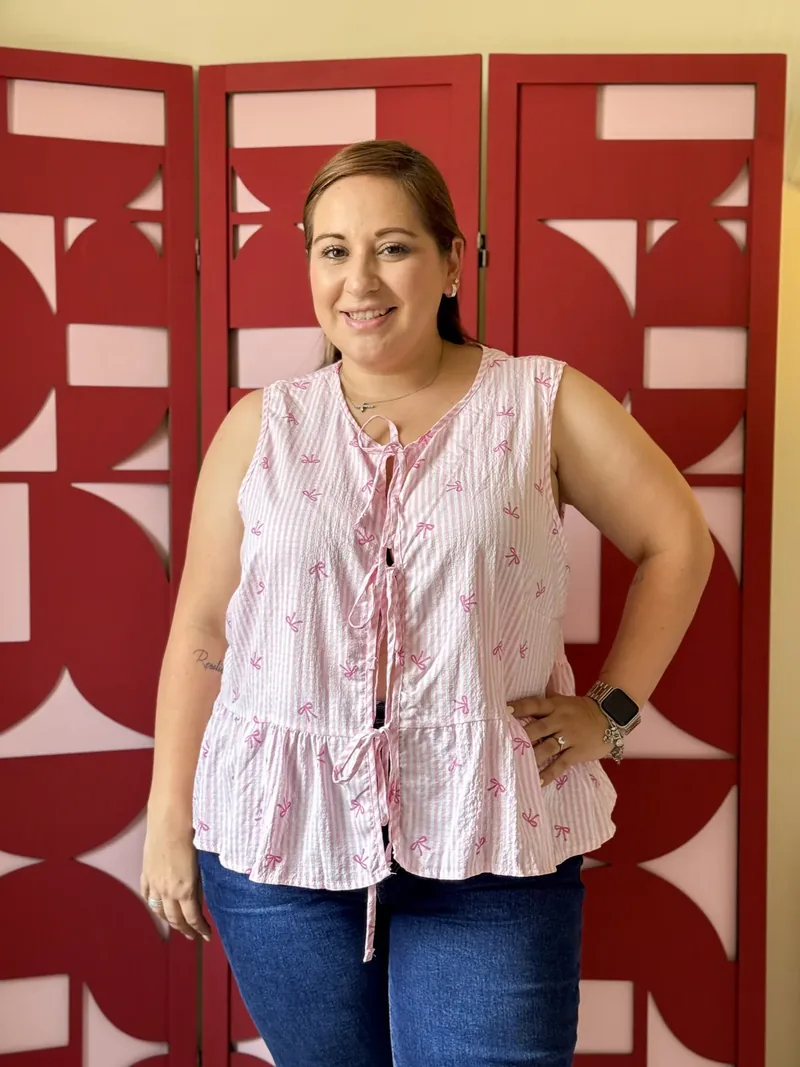 Blusa Peplum de Rayas en blanco · rosa plus size, tallas XL–1XL — BOLEM El Salvador