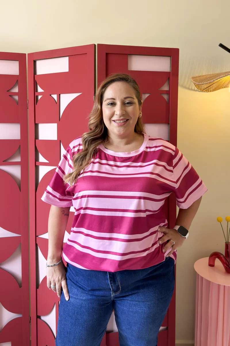 Camiseta de Rayas en rayas rosa y fucsia plus size, tallas 2XL–3XL — BOLEM El Salvador