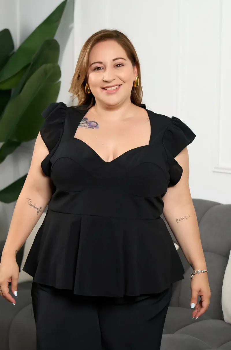 Top Peplum Elegante en negro plus size, tallas XL–2XL — BOLEM El Salvador